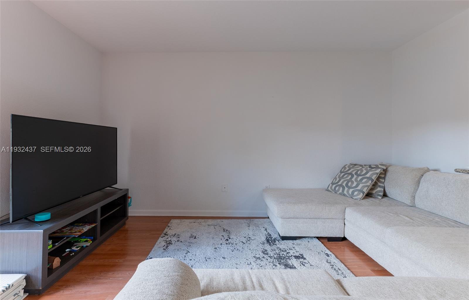 THIRD AVENUE CONDOMINIUM - Residential