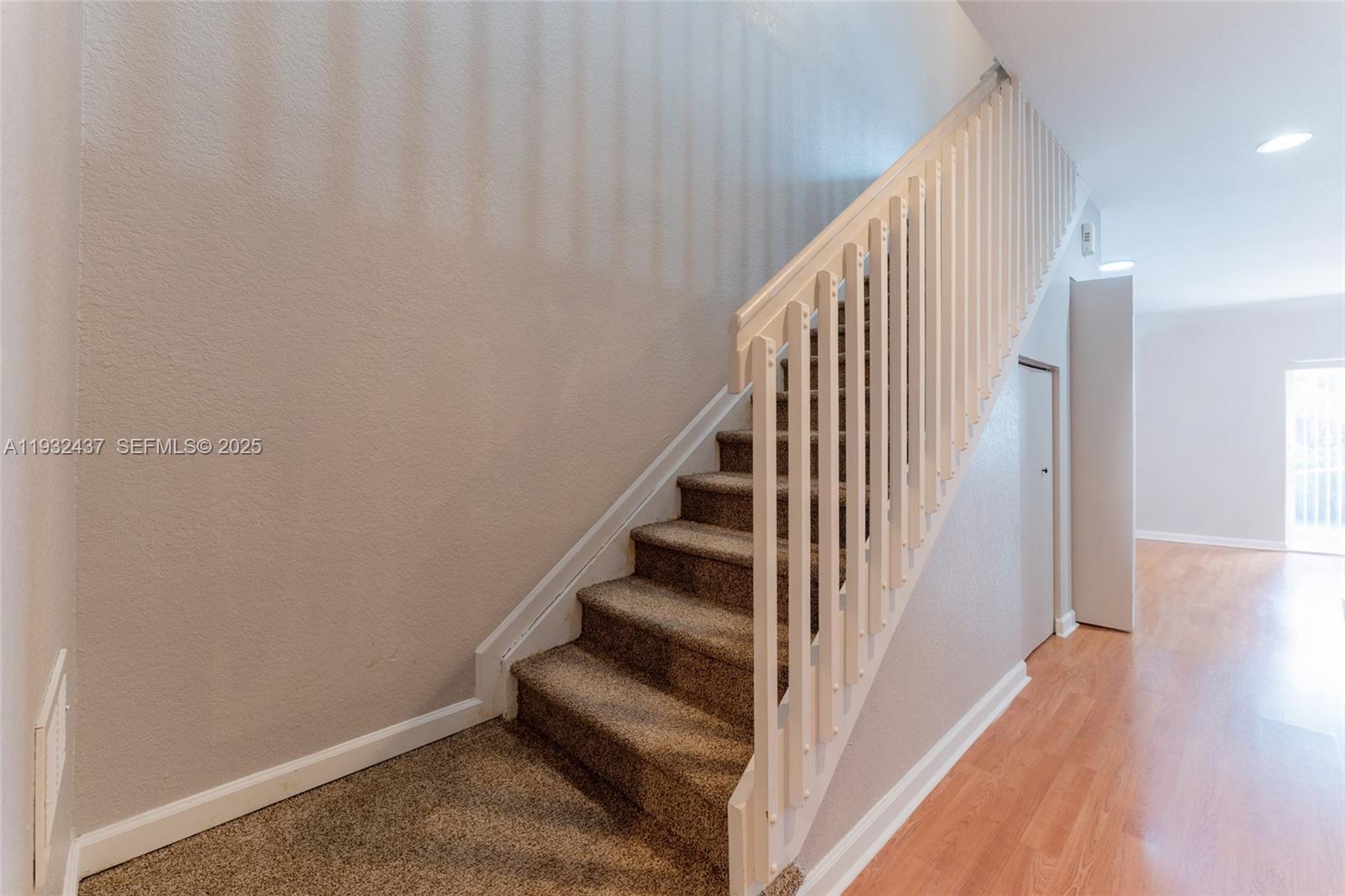 THIRD AVENUE CONDOMINIUM - Residential