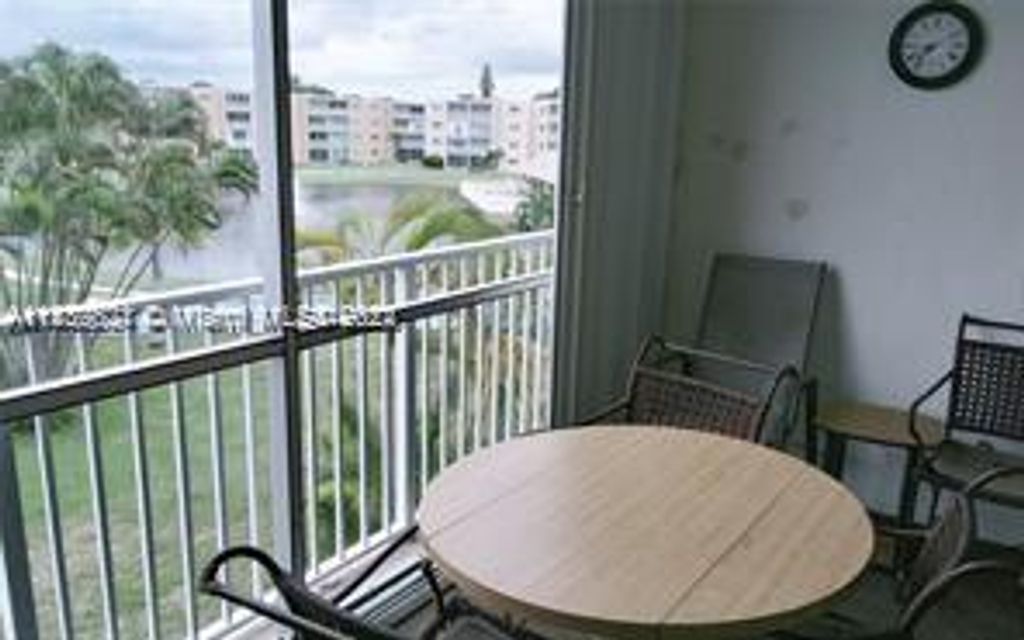 Photo of 206 SE 10th St #304, Dania Beach, FL 33004 (MLS # A11439821)