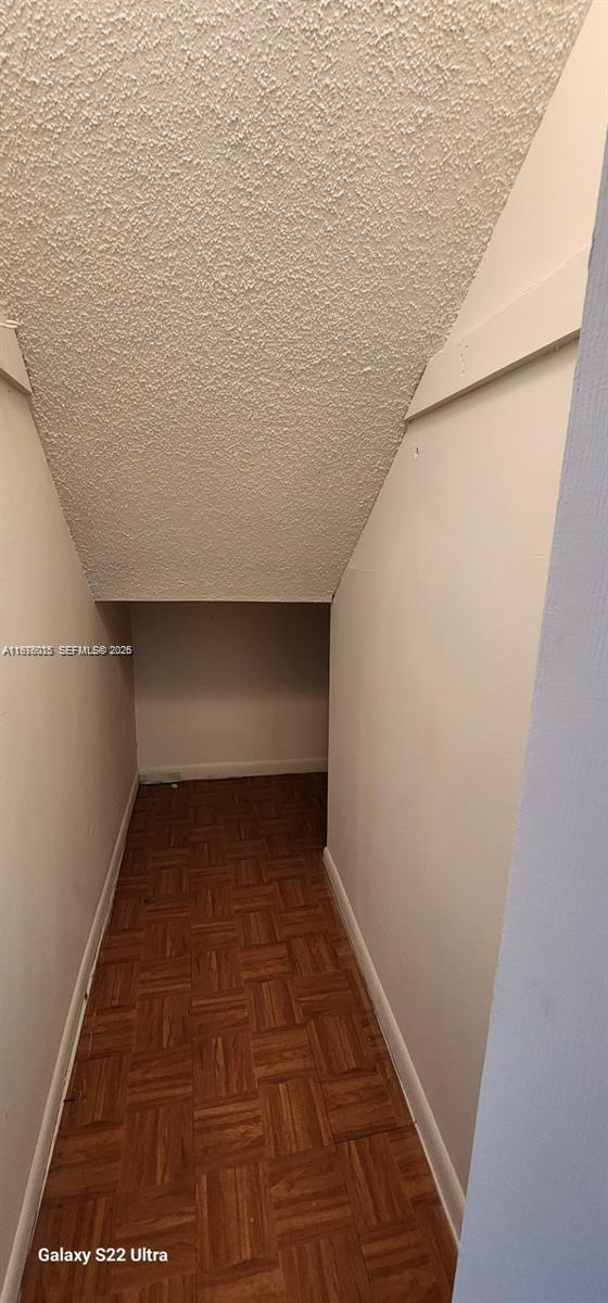 SNAPPER CREEK TOWNHOUSES - Residential Lease