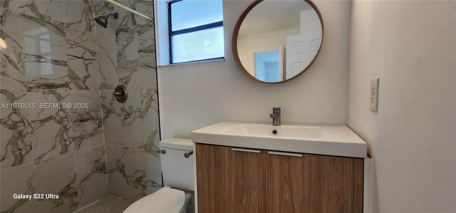 SNAPPER CREEK TOWNHOUSES - Residential Lease