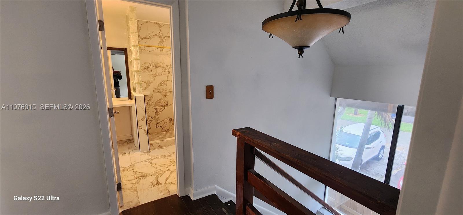 SNAPPER CREEK TOWNHOUSES - Residential Lease