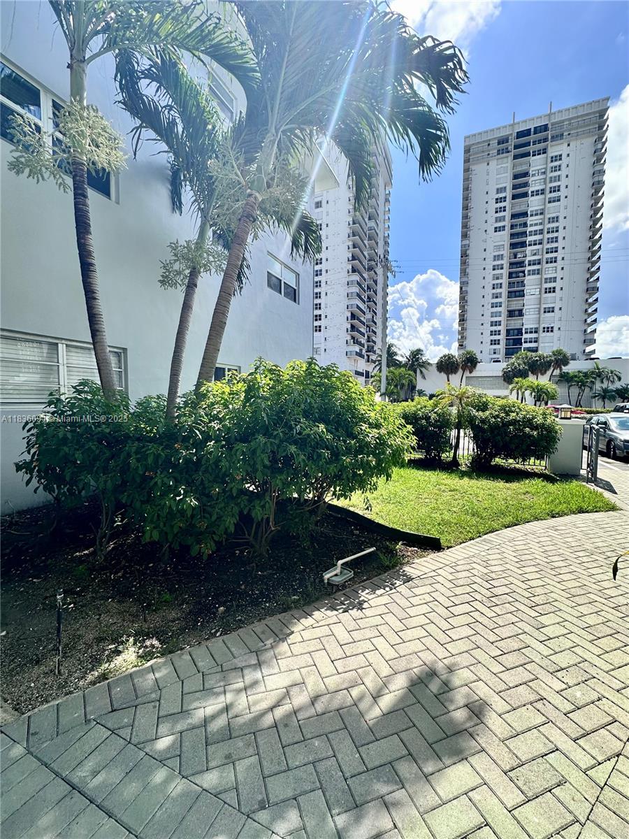 WATERWAY @ HOLLYWOOD BEAC - Residential Lease