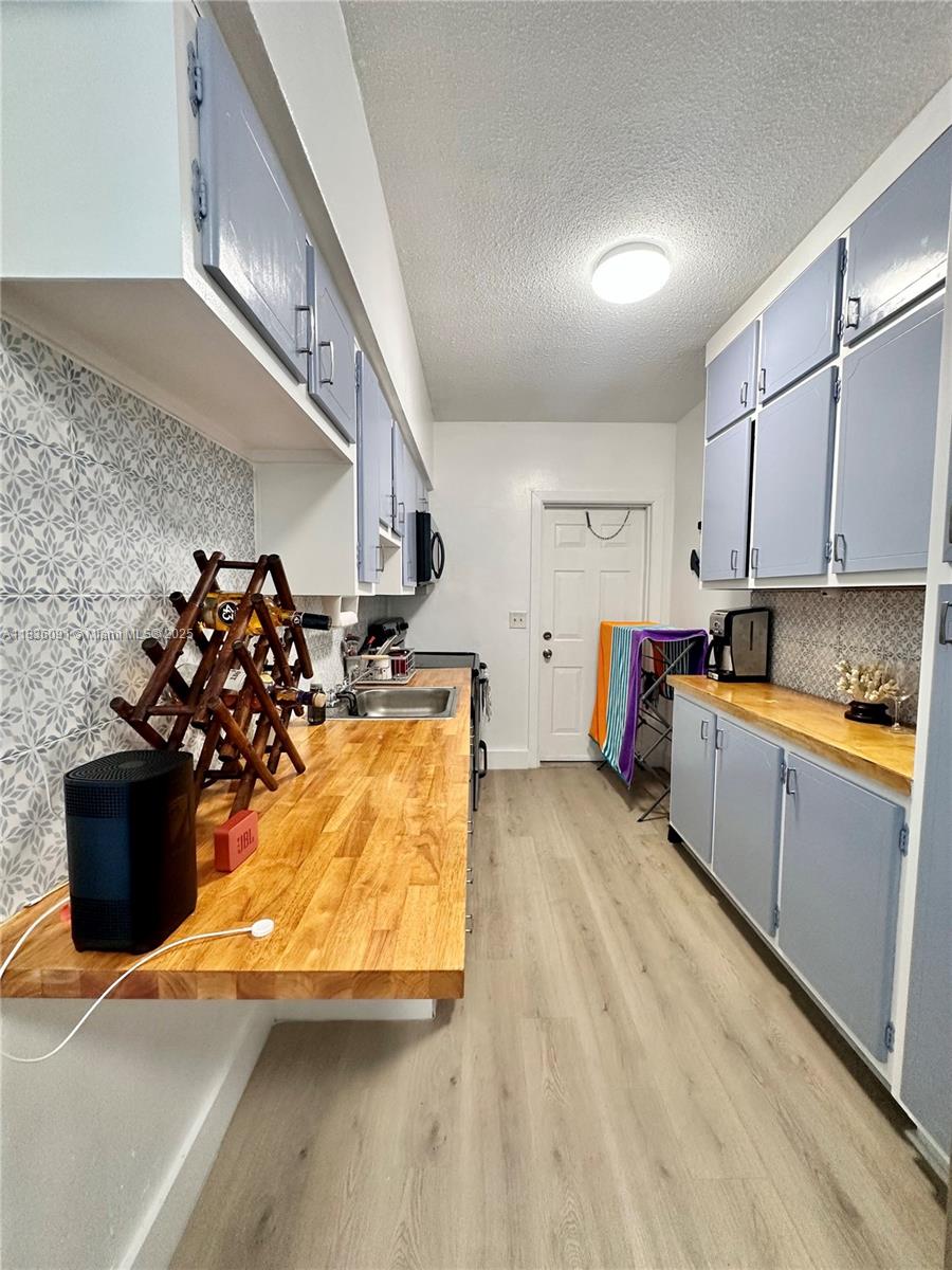 WATERWAY @ HOLLYWOOD BEAC - Residential Lease
