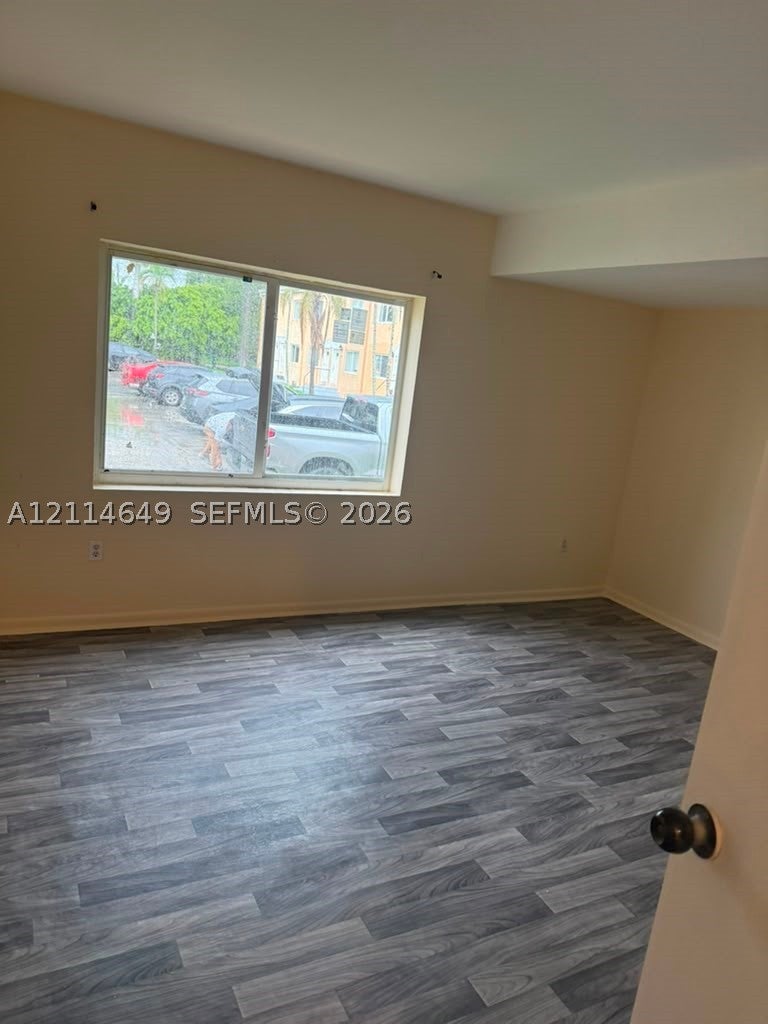 8453 NW 5th Ave 8453