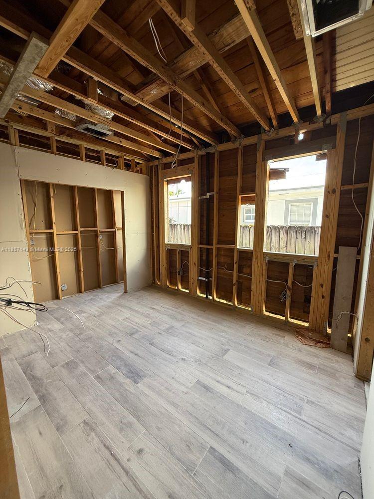 GRAPELAND - Residential