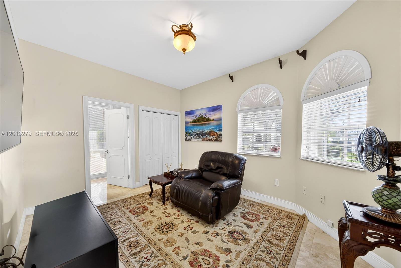 ROYAL LAKES 1ST ADDN - Residential