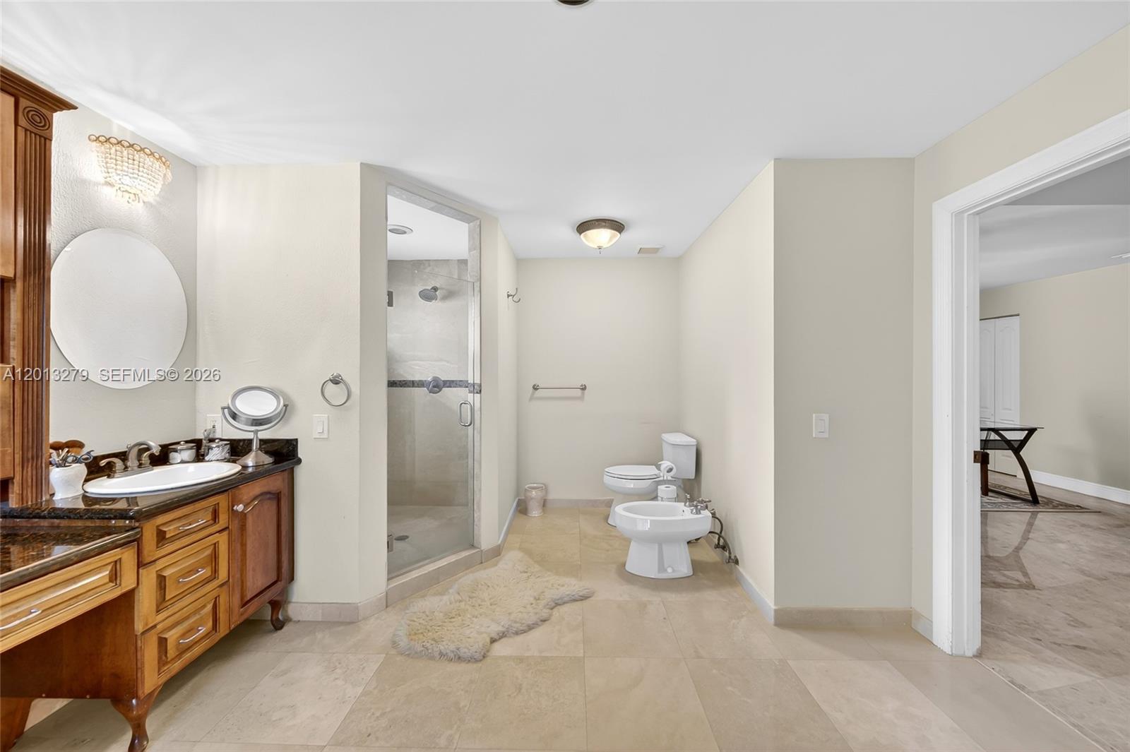 ROYAL LAKES 1ST ADDN - Residential