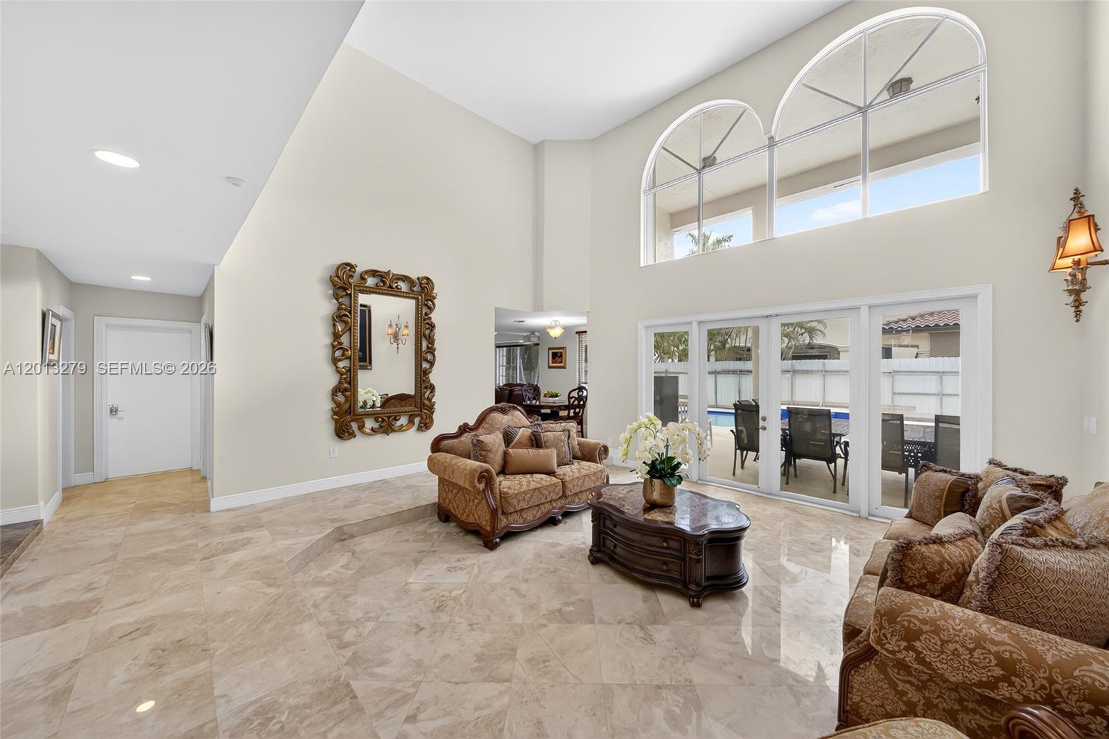 ROYAL LAKES 1ST ADDN - Residential