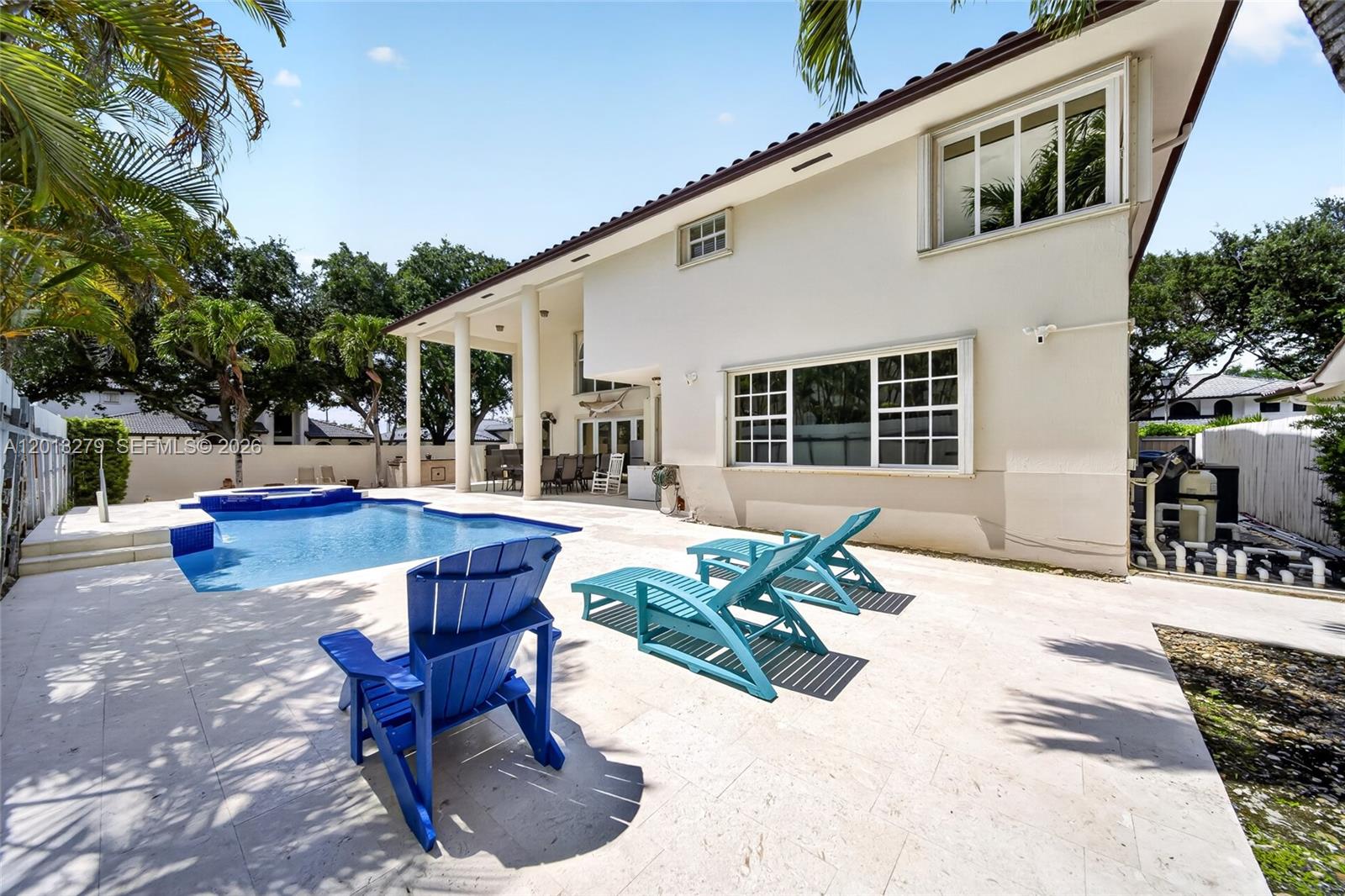 ROYAL LAKES 1ST ADDN - Residential