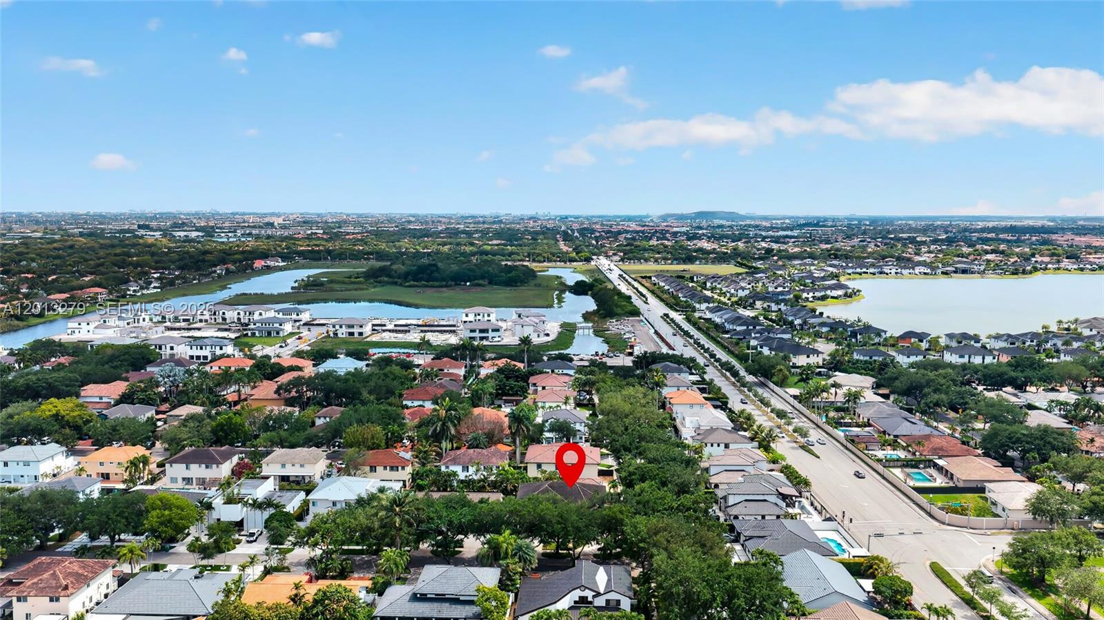 ROYAL LAKES 1ST ADDN - Residential