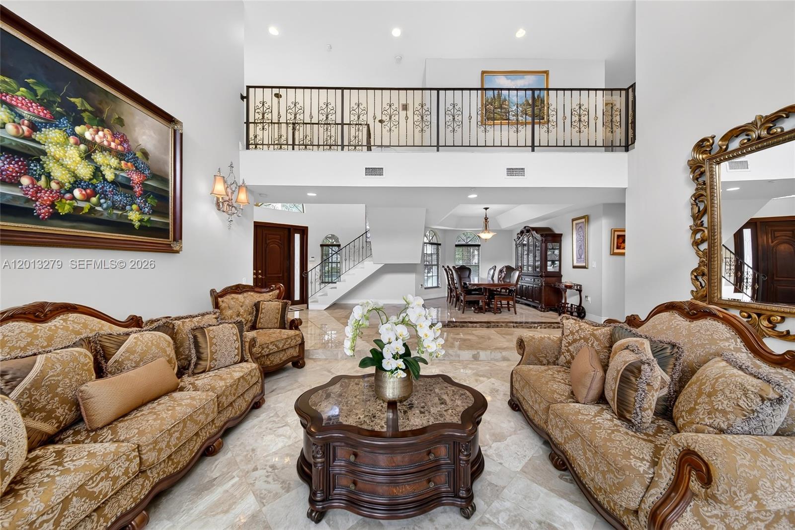 ROYAL LAKES 1ST ADDN - Residential