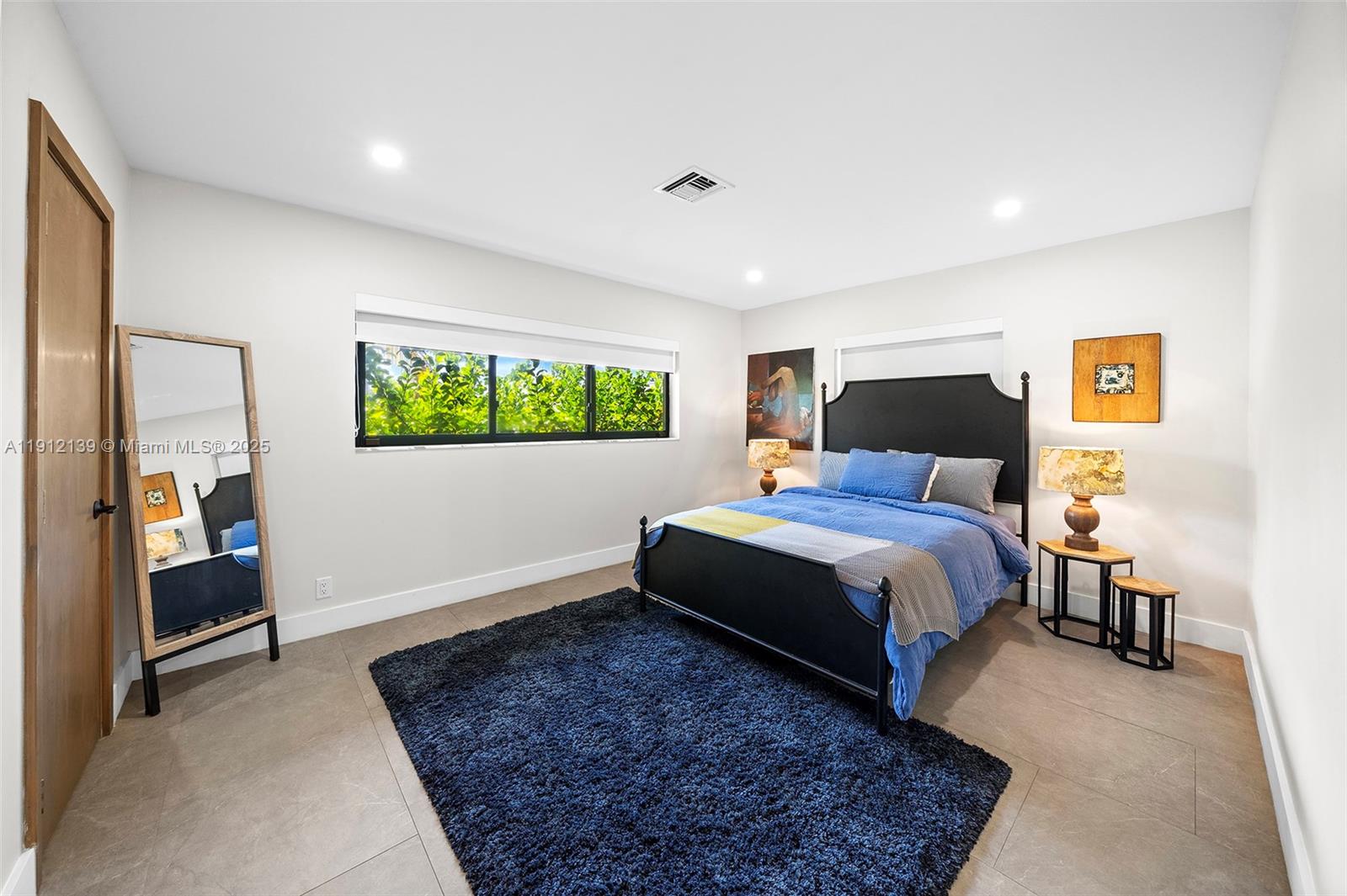 GOLDEN ISLES - Residential Lease