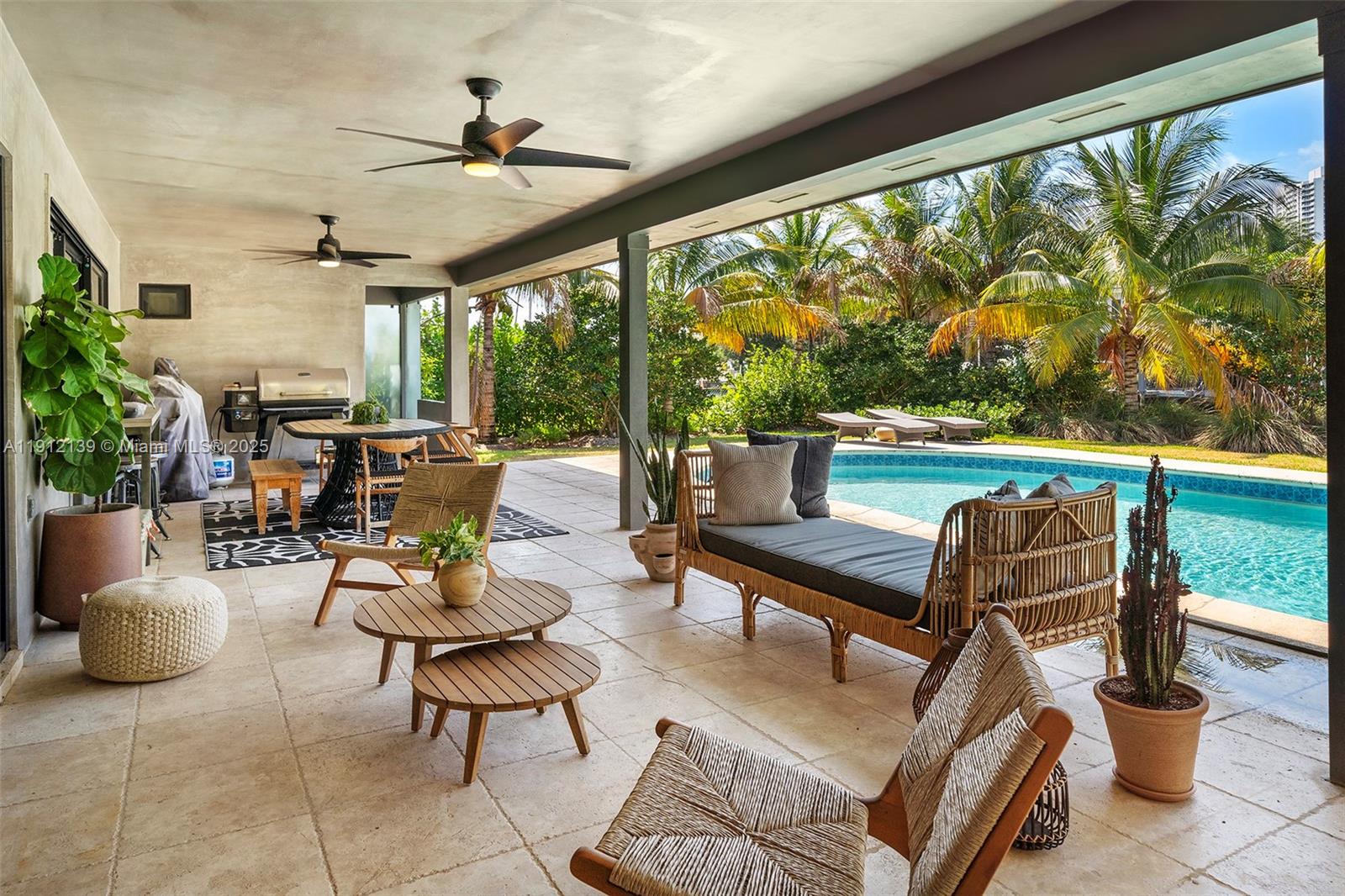 GOLDEN ISLES - Residential Lease