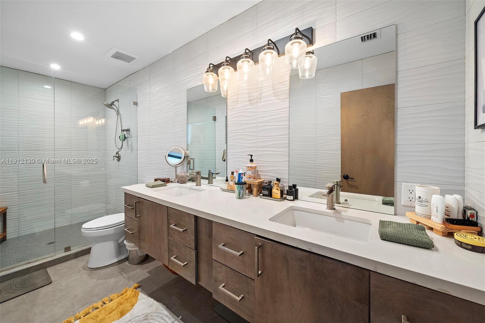 GOLDEN ISLES - Residential Lease