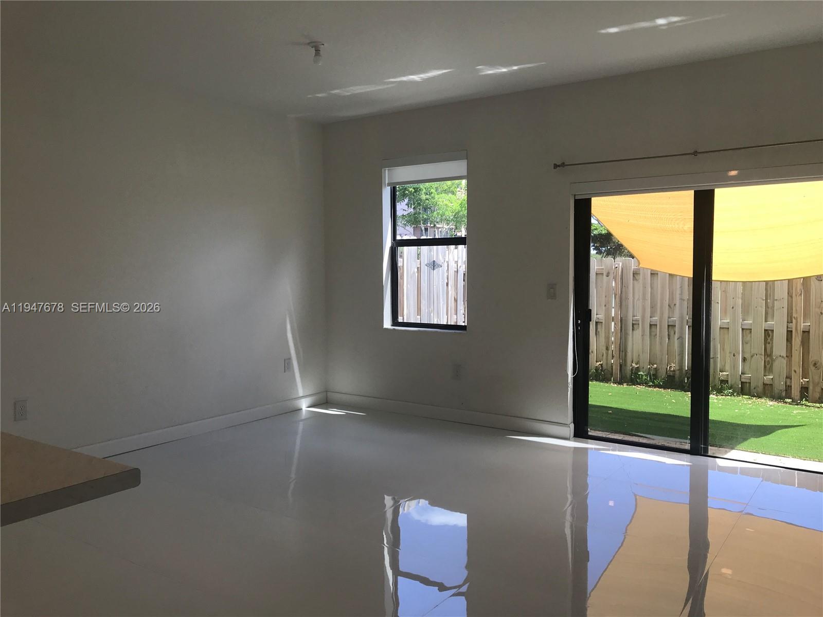 VIA VENTURA NEIGHBORHOOD - Residential