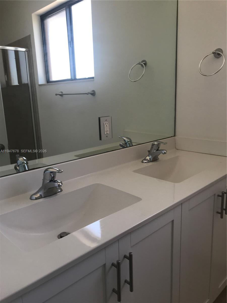 VIA VENTURA NEIGHBORHOOD - Residential