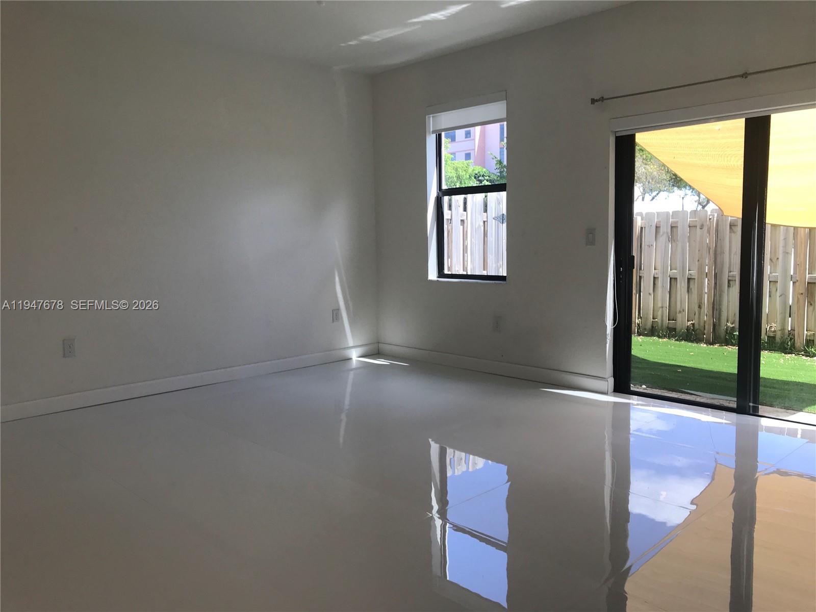 VIA VENTURA NEIGHBORHOOD - Residential