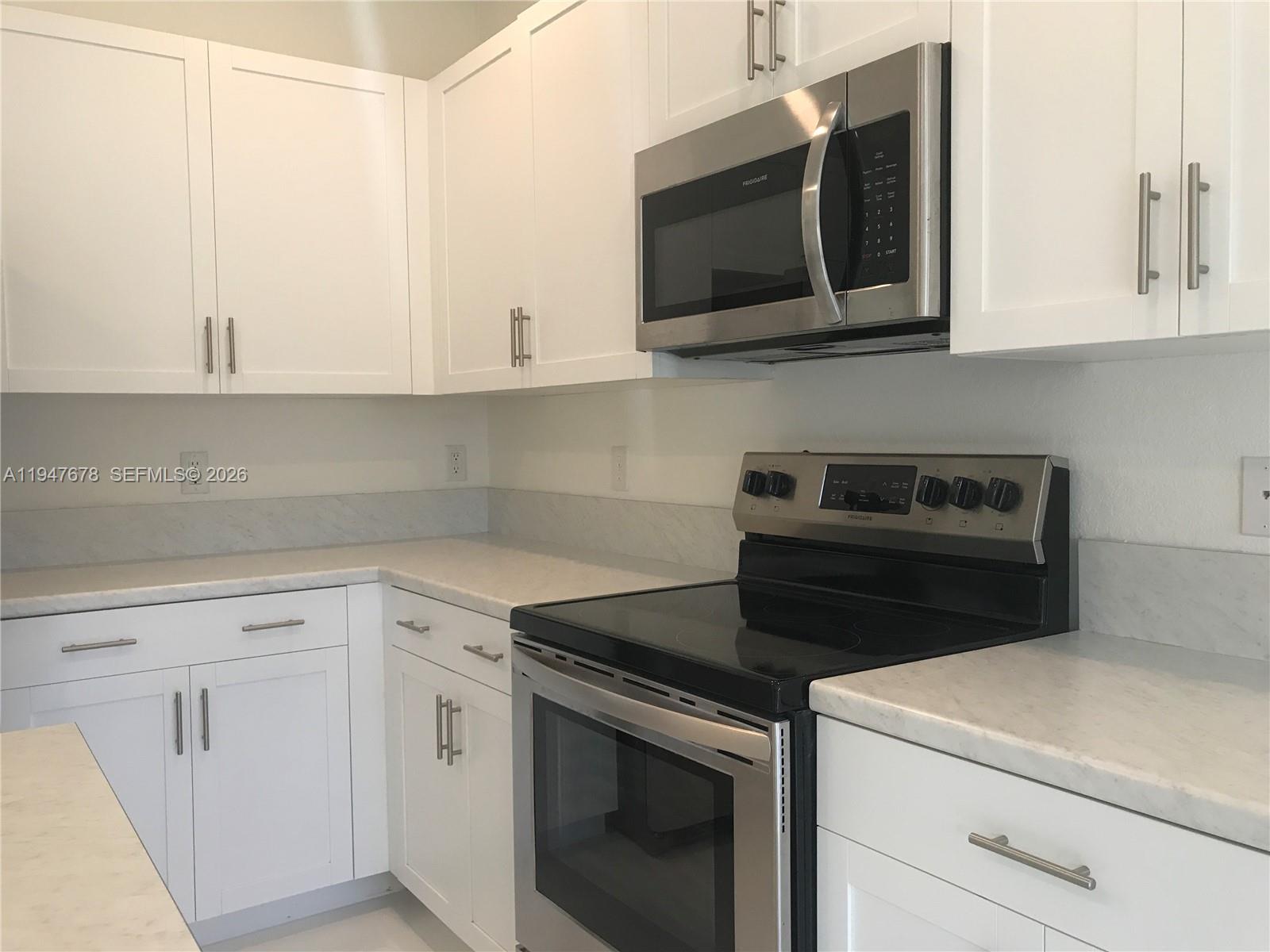 VIA VENTURA NEIGHBORHOOD - Residential