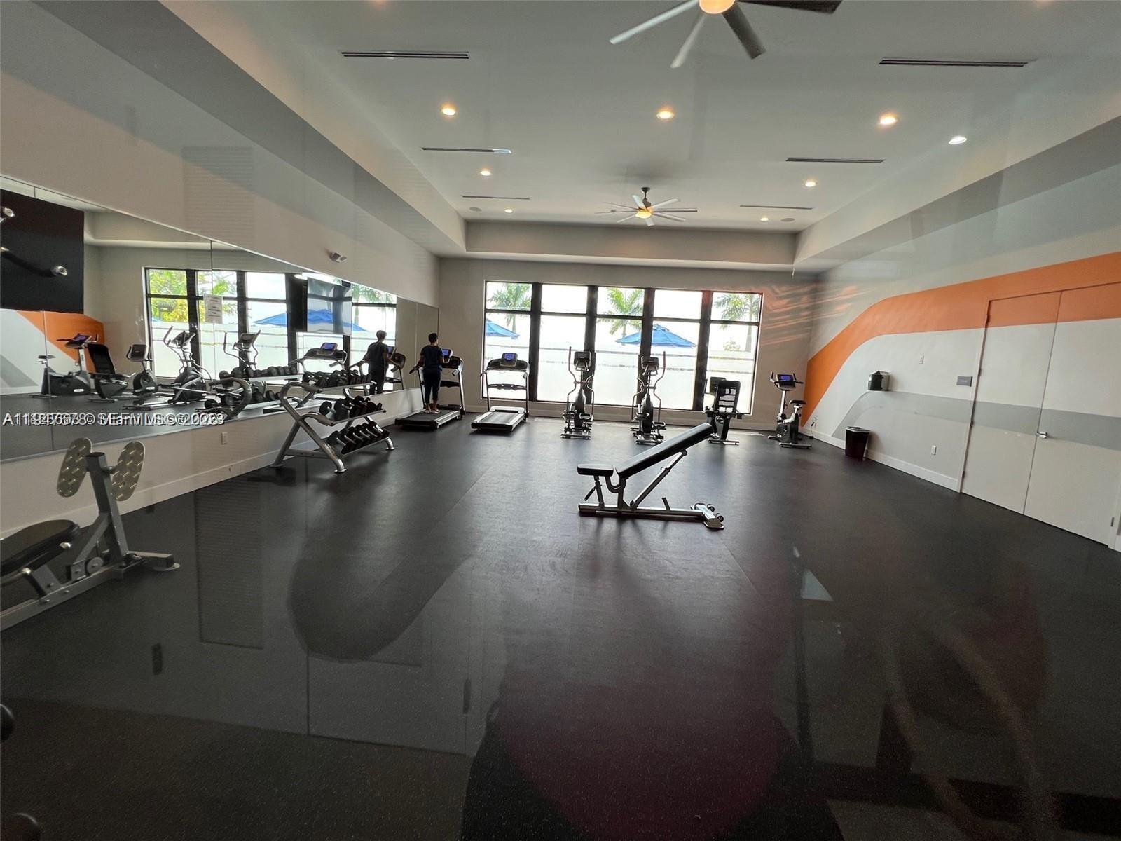 VIA VENTURA NEIGHBORHOOD - Residential