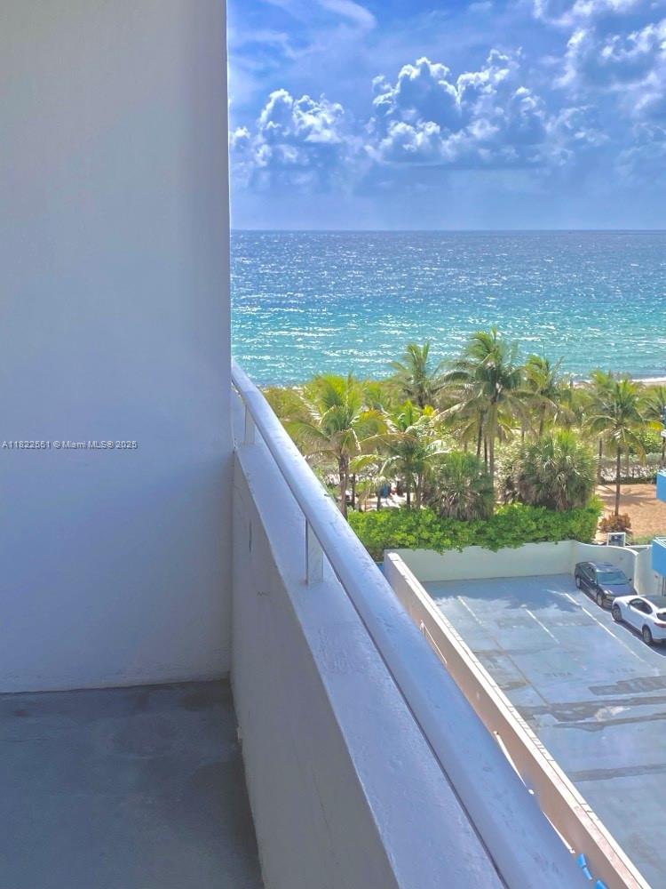 9225 Collins Ave 710, Surfside, Miami-Dade County, Florida - 1 Bedrooms  
2 Bathrooms - 