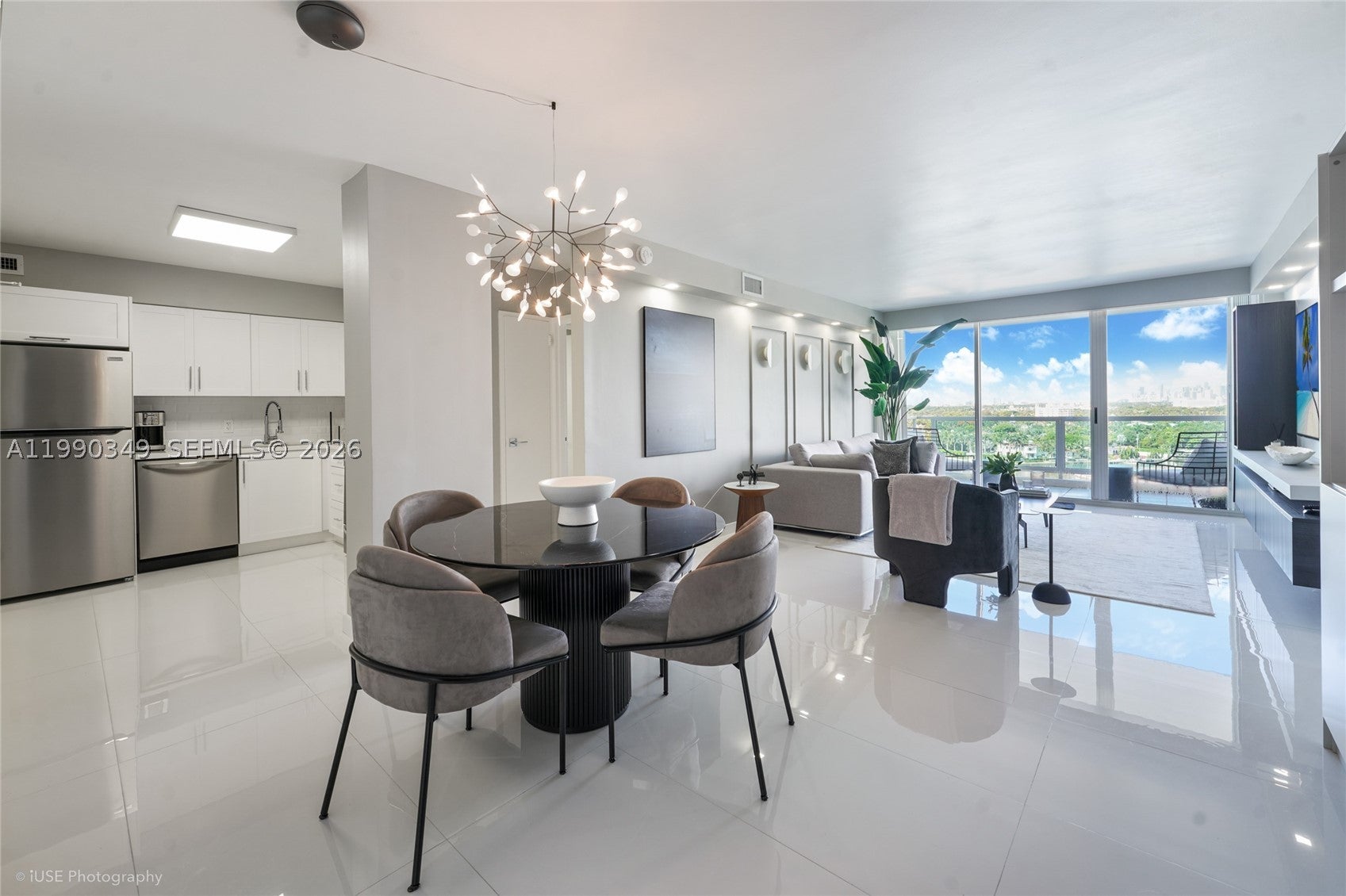 5161 Collins Ave 1508