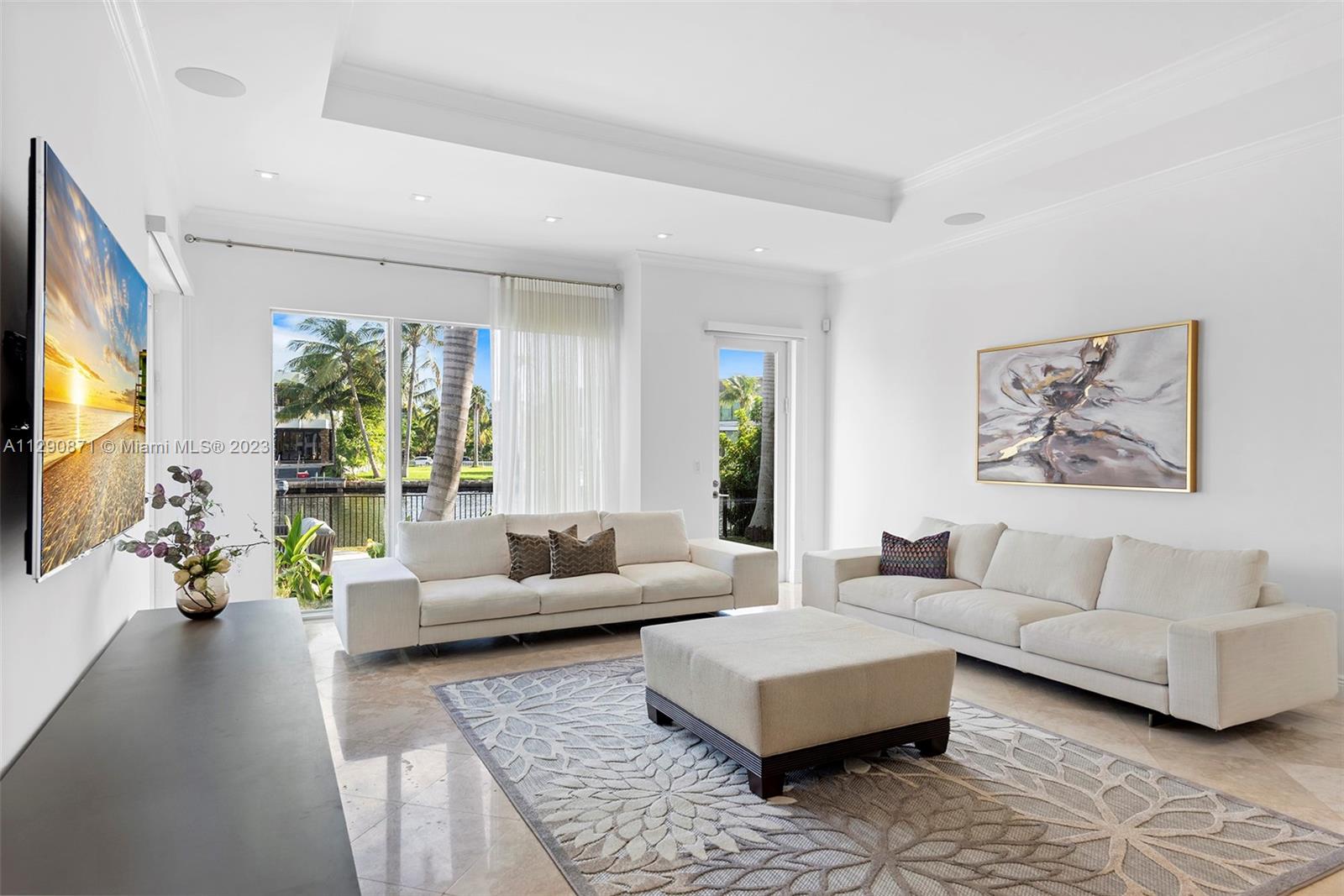 GOLDEN BEACH SEC E - Residential