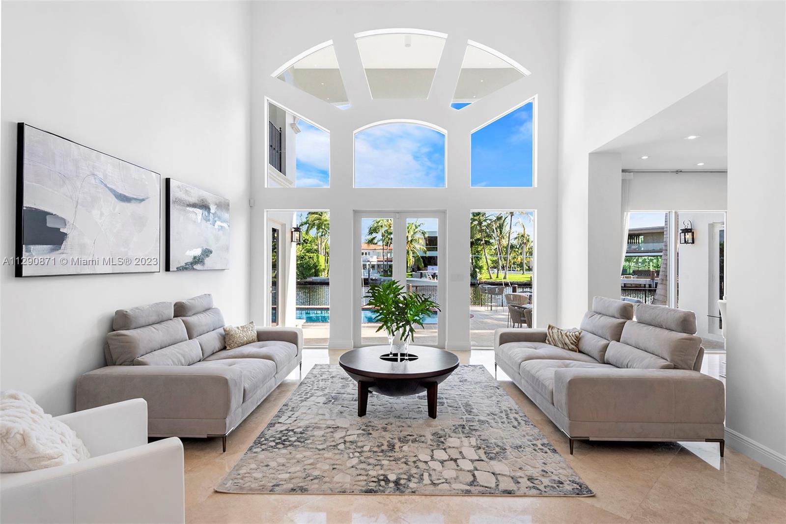 GOLDEN BEACH SEC E - Residential