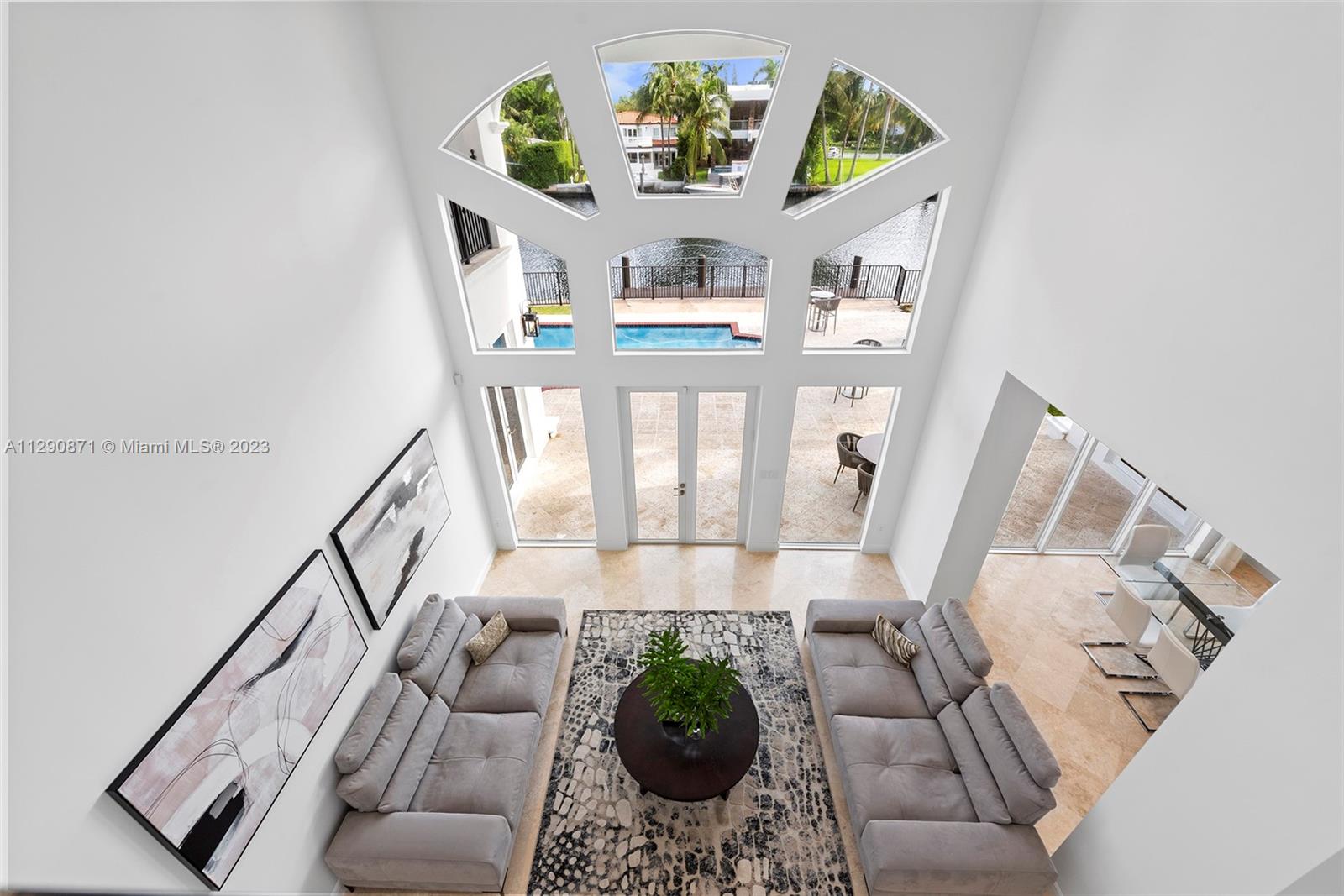 GOLDEN BEACH SEC E - Residential