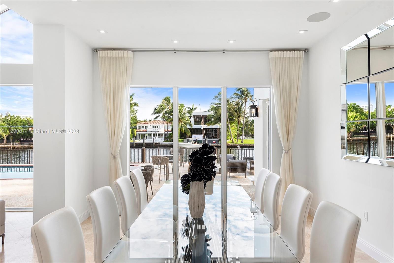 GOLDEN BEACH SEC E - Residential