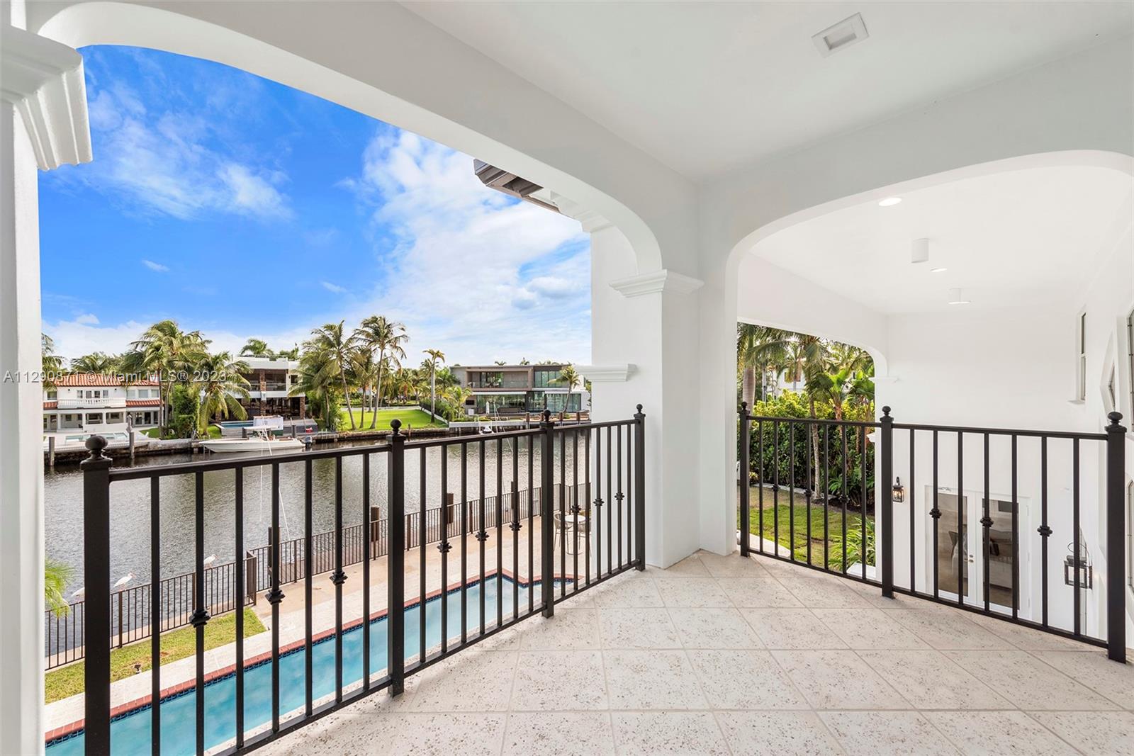 GOLDEN BEACH SEC E - Residential