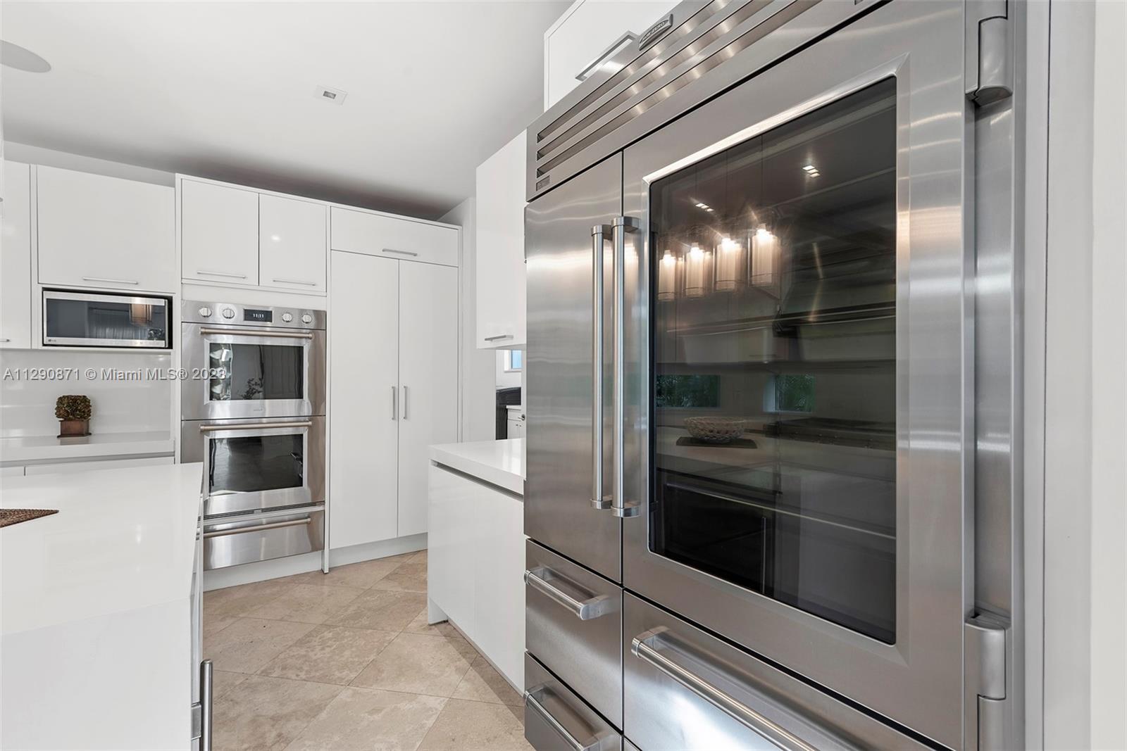 GOLDEN BEACH SEC E - Residential