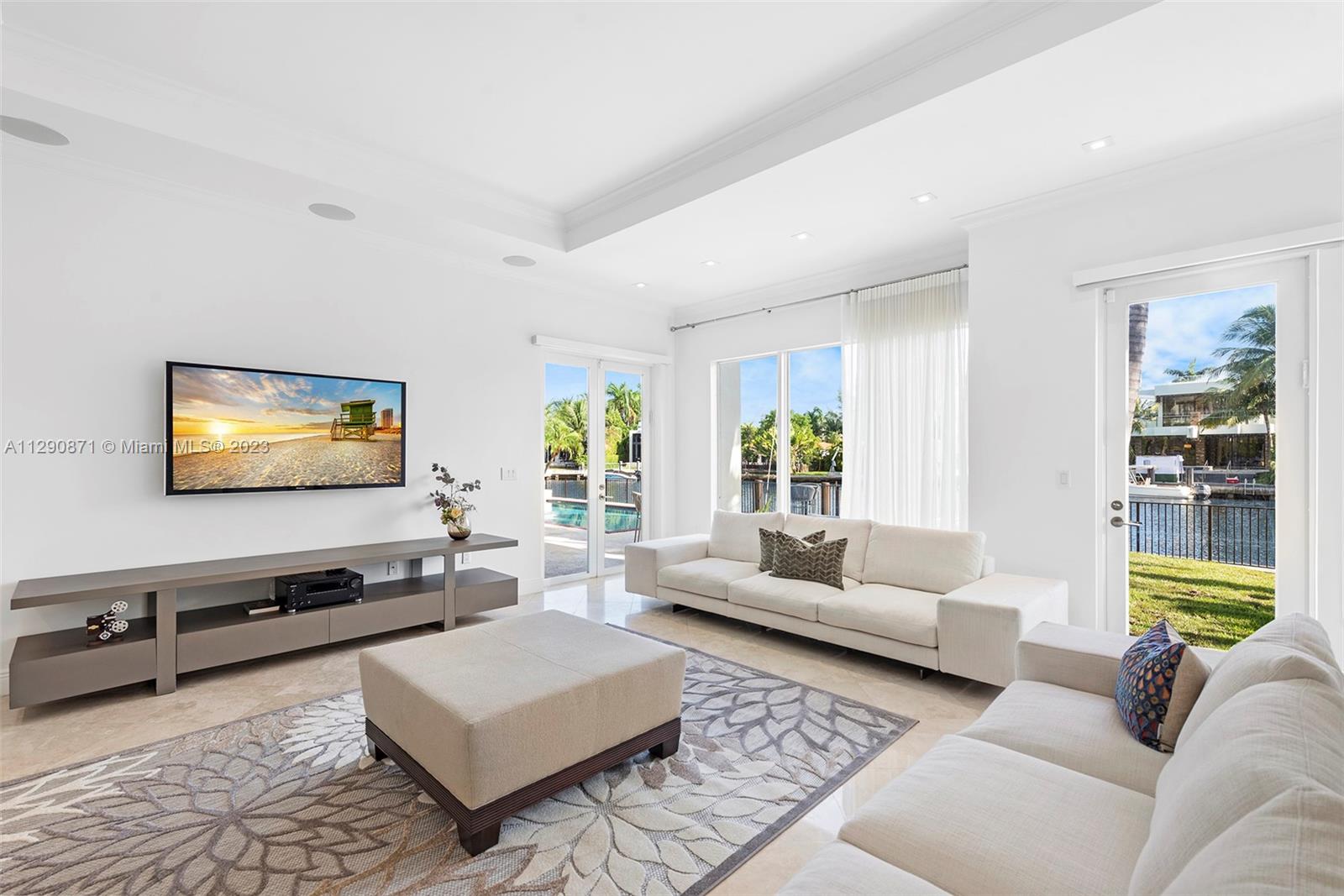 GOLDEN BEACH SEC E - Residential