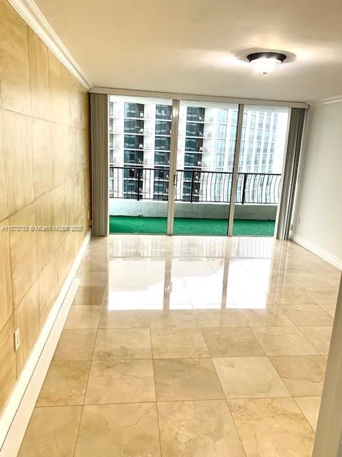 555 NE 15th St 26G