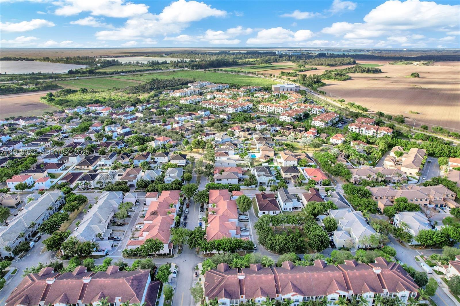 KENDALL COMMONS RESIDENTI - Residential