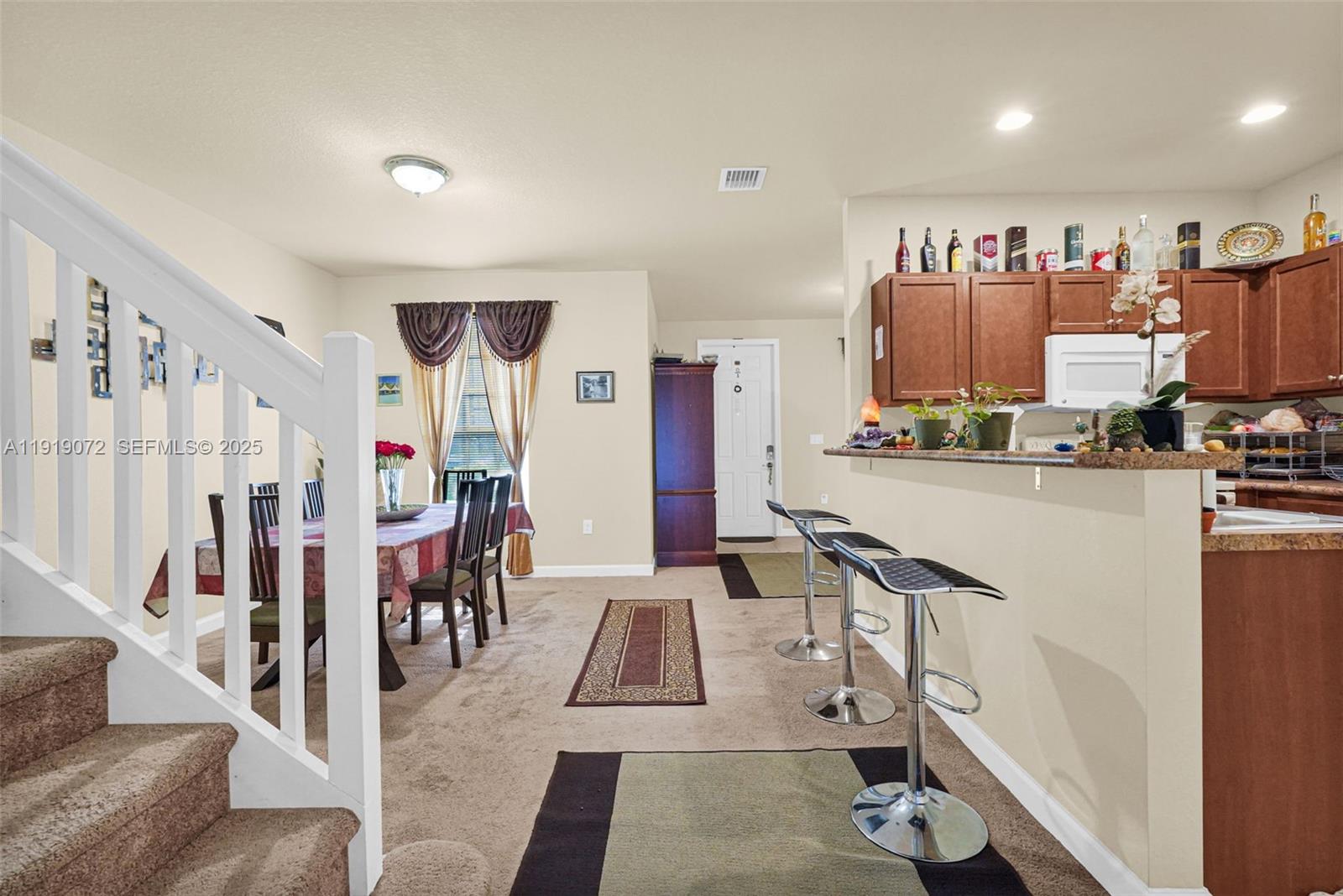 KENDALL COMMONS RESIDENTI - Residential