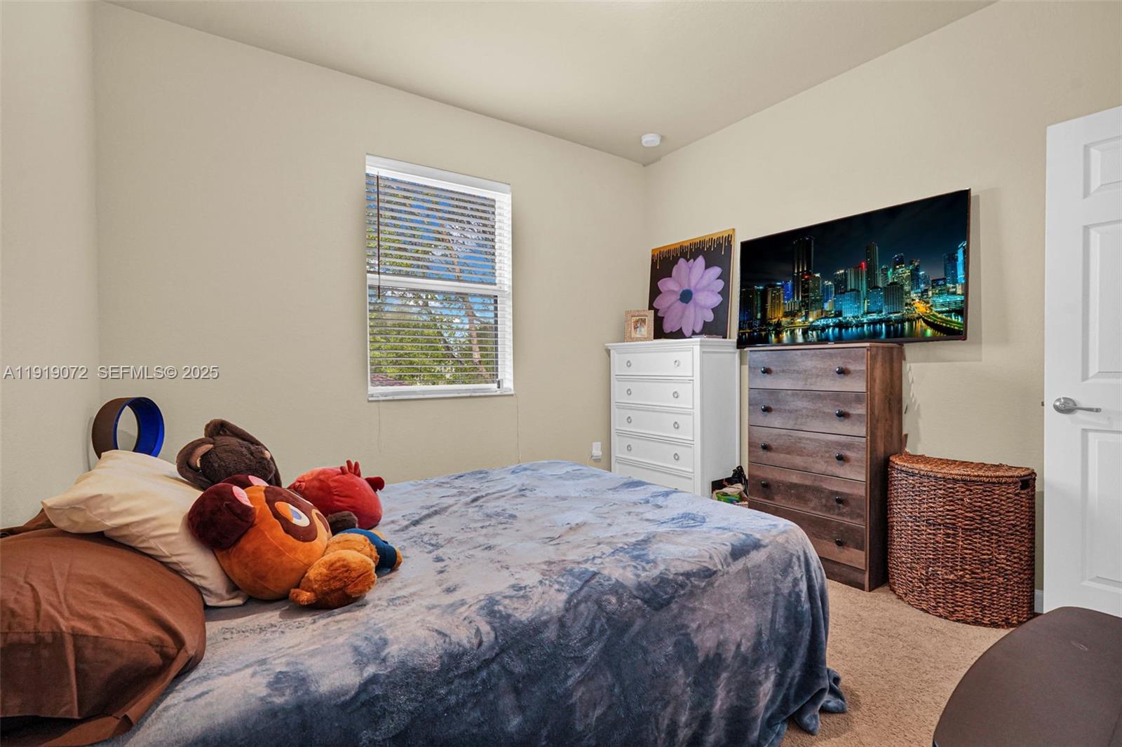 KENDALL COMMONS RESIDENTI - Residential