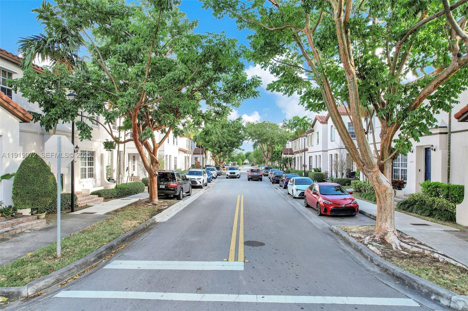 KENDALL COMMONS RESIDENTI - Residential