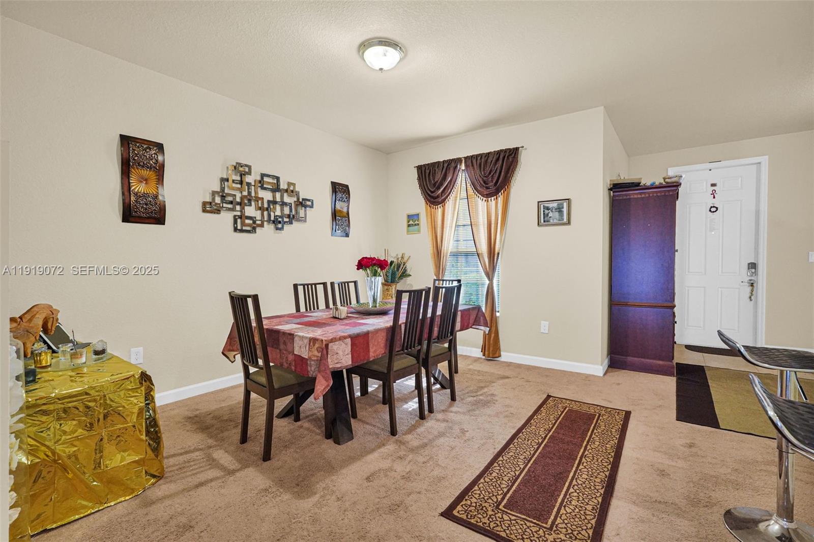 KENDALL COMMONS RESIDENTI - Residential