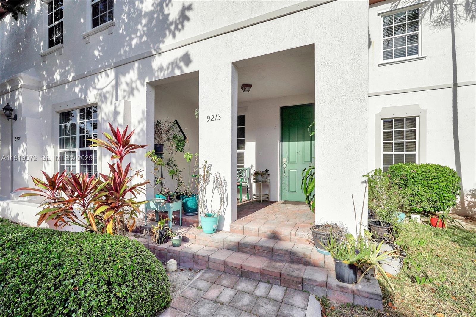 KENDALL COMMONS RESIDENTI - Residential