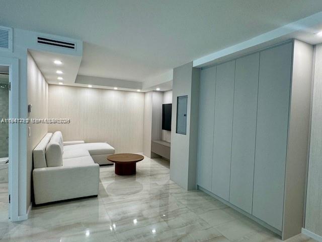 BALMORAL CONDO - Residential