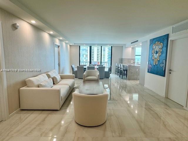BALMORAL CONDO - Residential