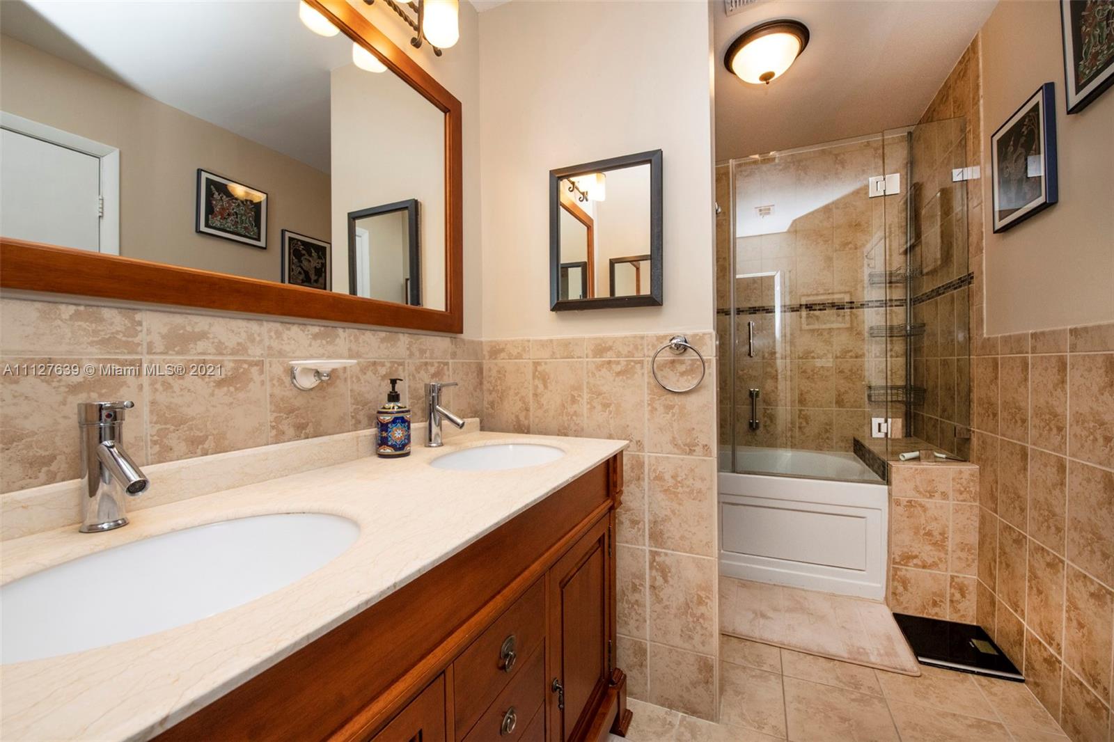 FLAMINGO GARDENS PH 5 - Residential