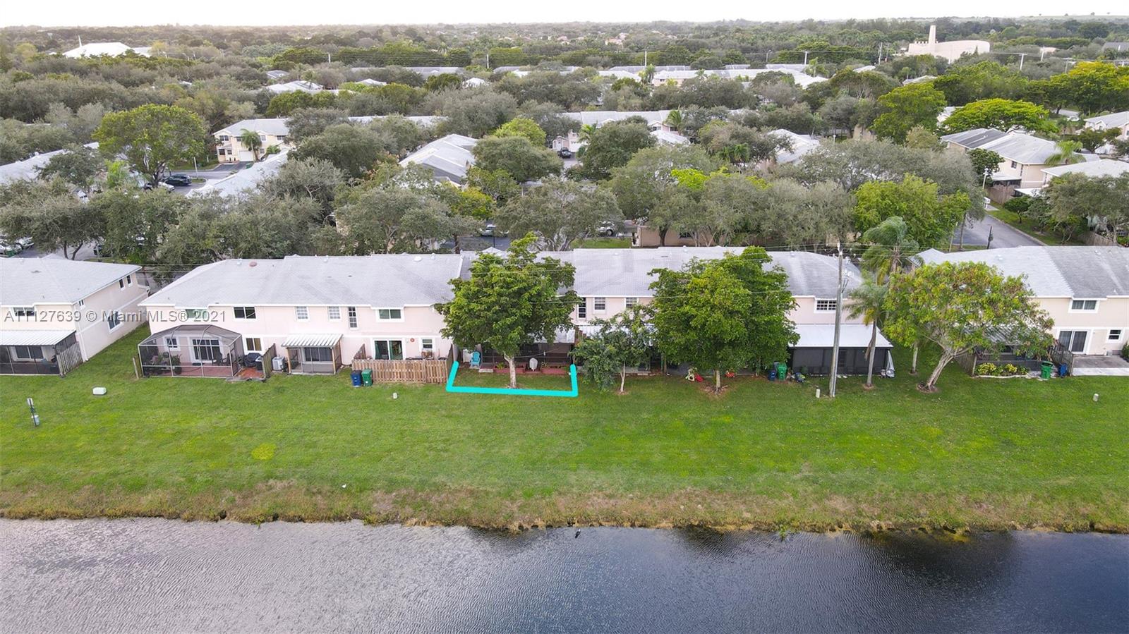 FLAMINGO GARDENS PH 5 - Residential