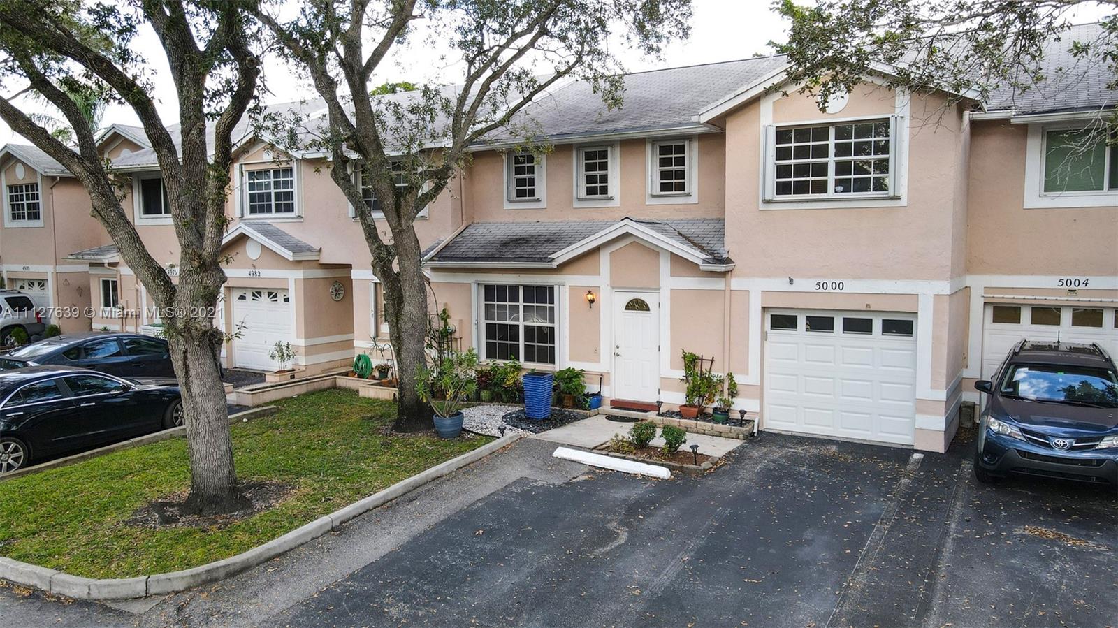 FLAMINGO GARDENS PH 5 - Residential