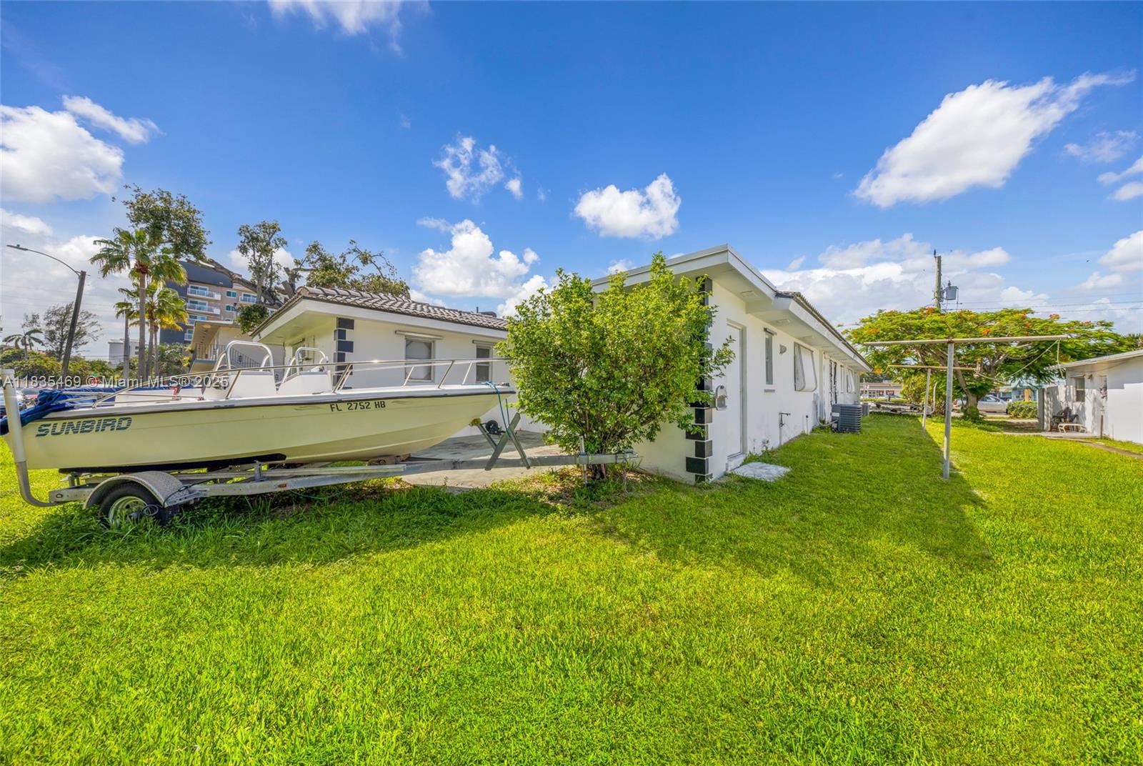 213 SE Park St 1-6