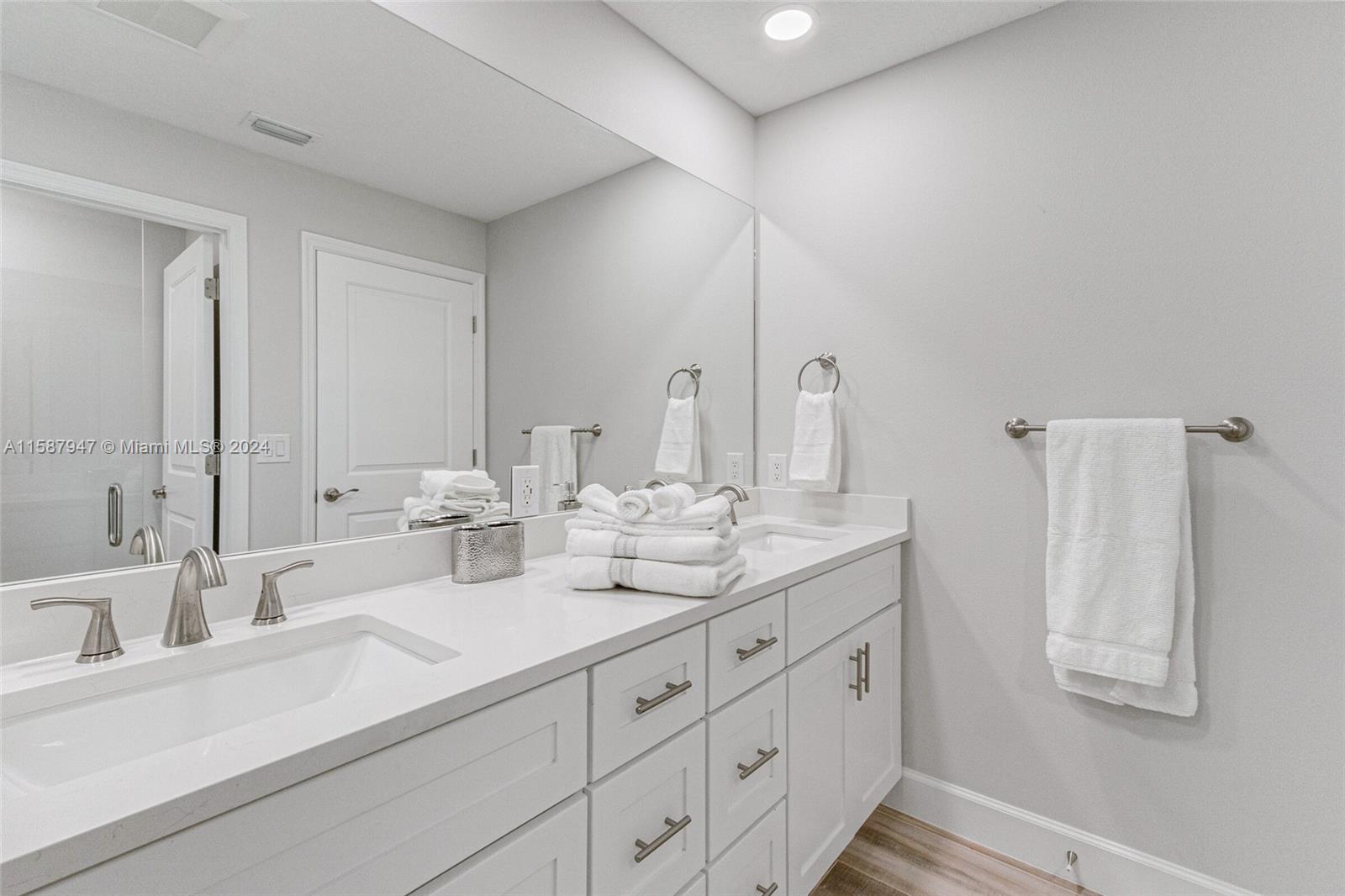 PORT MALABAR UNIT 16 - Residential