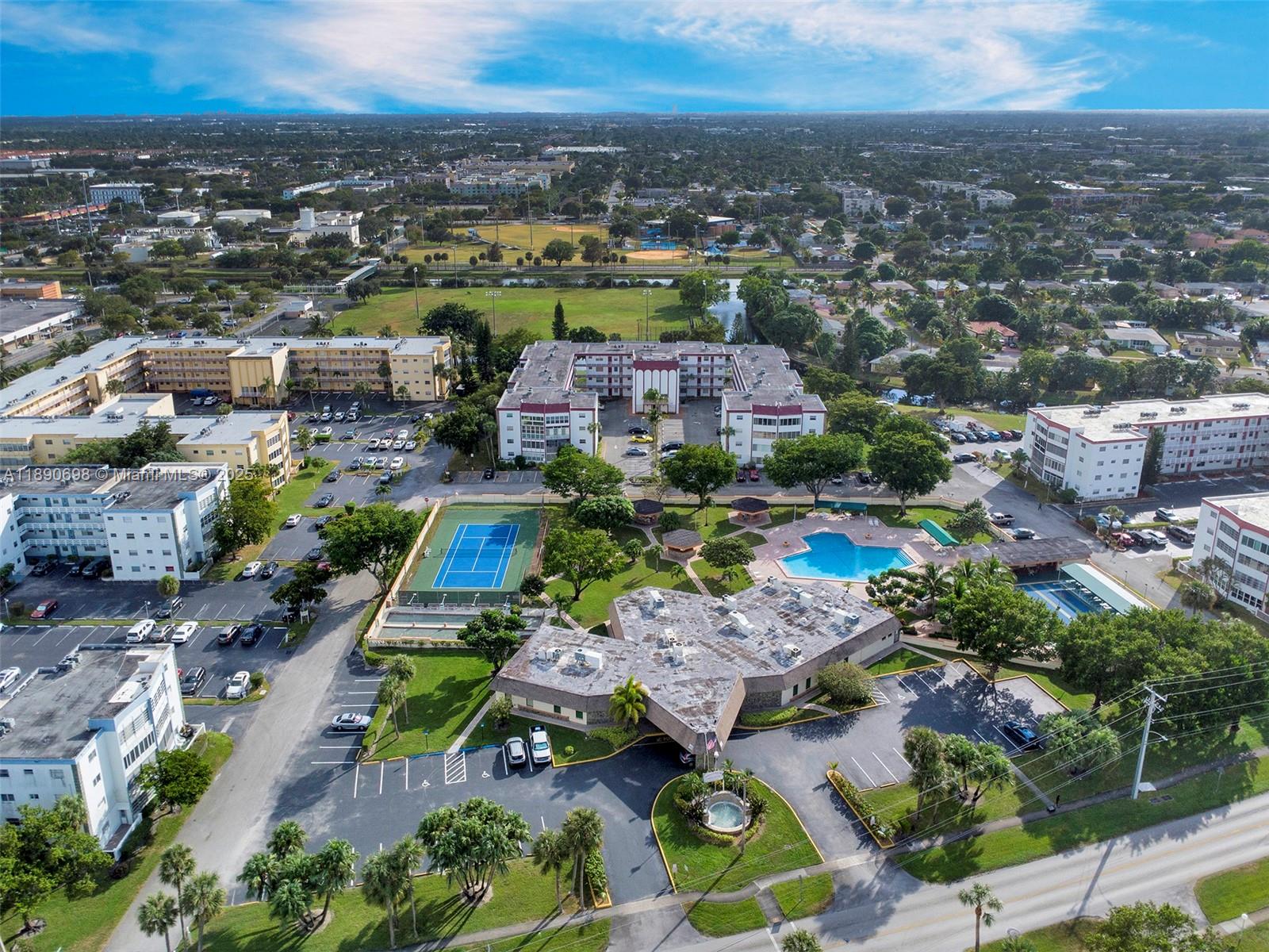 TOPAZ SOUTH CONDO - Residential