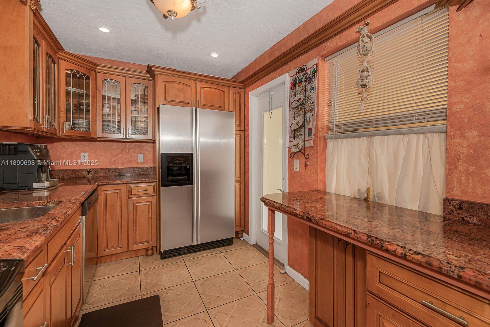 TOPAZ SOUTH CONDO - Residential