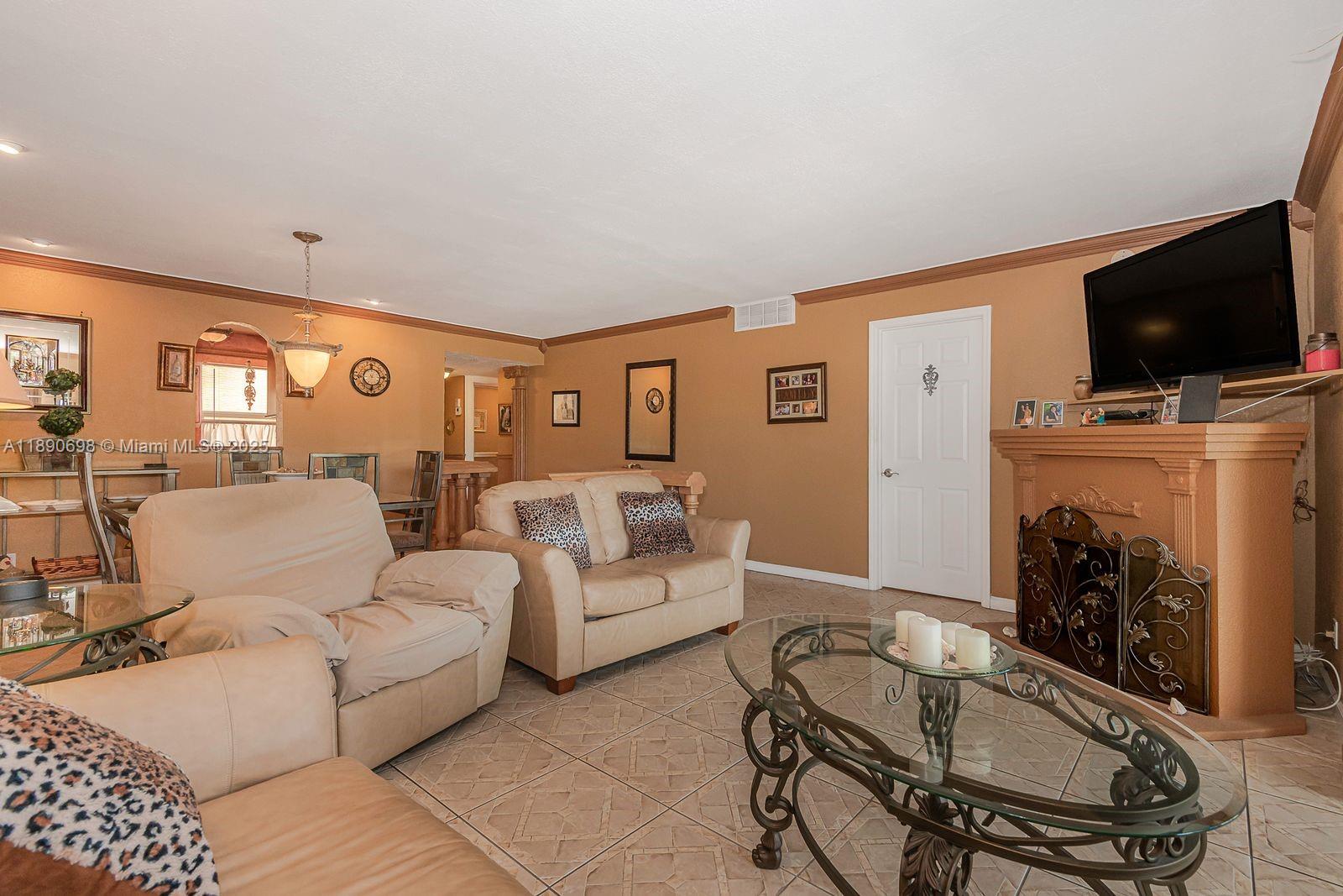 TOPAZ SOUTH CONDO - Residential